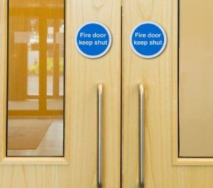 Fire Door Keep Shut Door Sign - 75mm - Silver